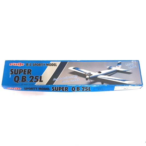 PILOT SPORTY MODEL SUPER Q.B25L RC飛行機 ラジコン飛行機